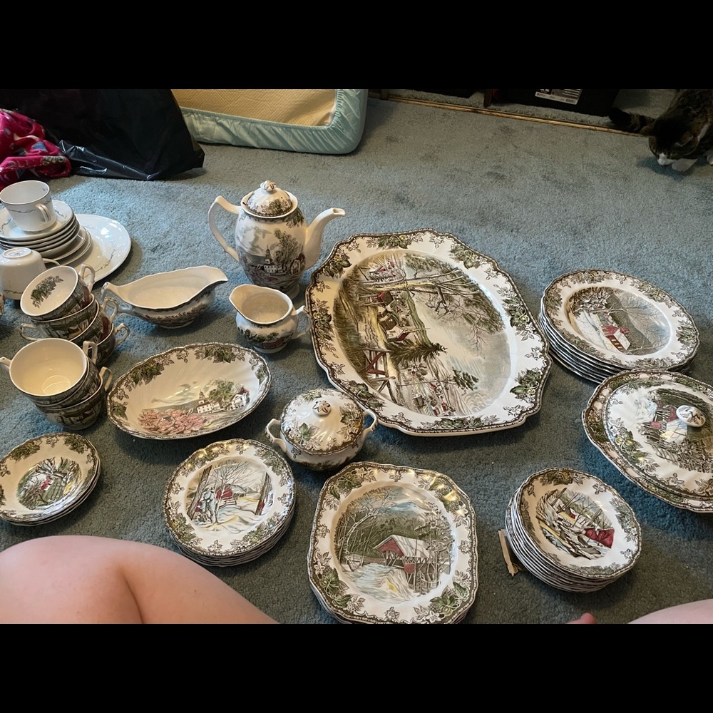 The Covered Bridge Fine China Full Set